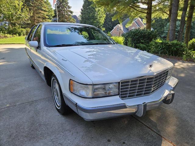 used 1993 Cadillac Fleetwood car, priced at $14,995