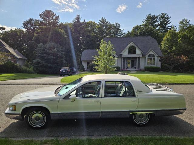 used 1993 Cadillac Fleetwood car, priced at $14,995