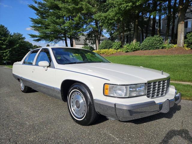 used 1993 Cadillac Fleetwood car, priced at $14,995