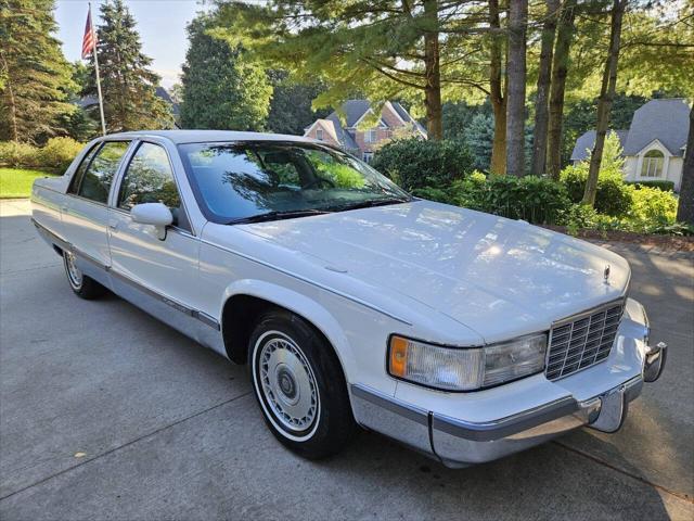 used 1993 Cadillac Fleetwood car, priced at $14,995