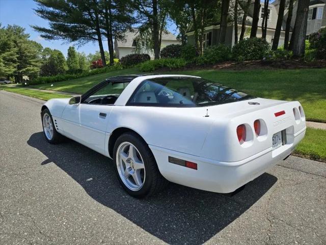 used 1994 Chevrolet Corvette car, priced at $15,995