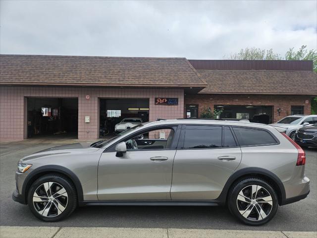used 2020 Volvo V60 Cross Country car, priced at $26,995