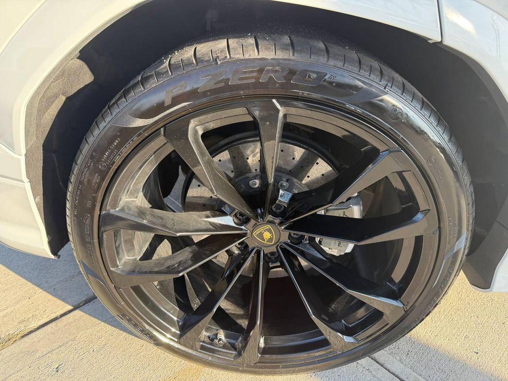 used 2020 Lamborghini Urus car