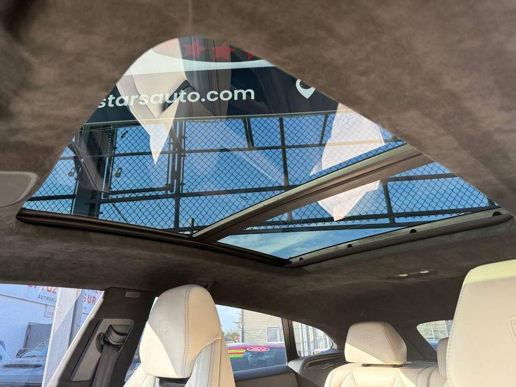 used 2020 Lamborghini Urus car