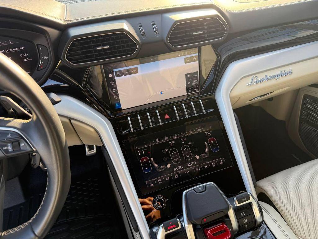 used 2020 Lamborghini Urus car