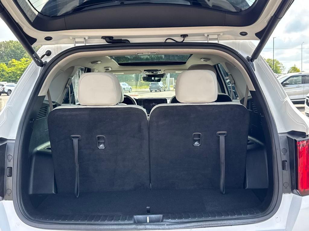 used 2023 Kia Sorento car, priced at $31,646