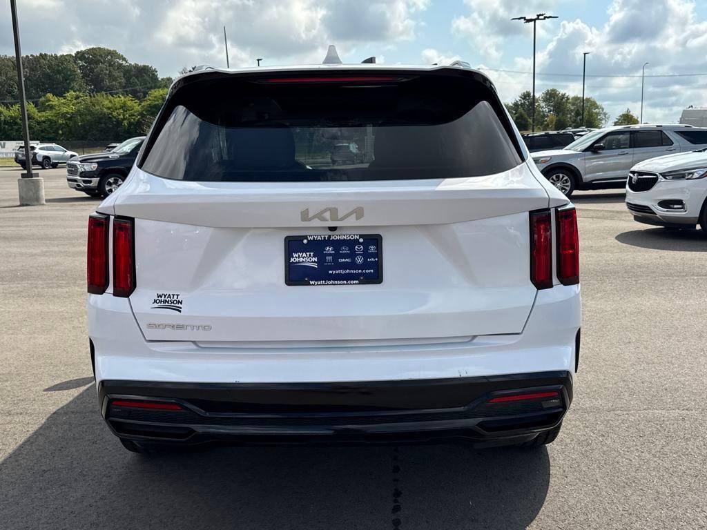 used 2023 Kia Sorento car, priced at $31,646