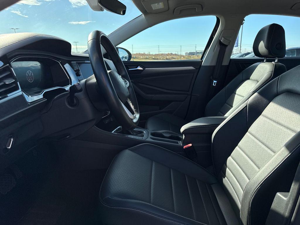 used 2024 Volkswagen Jetta car, priced at $18,627
