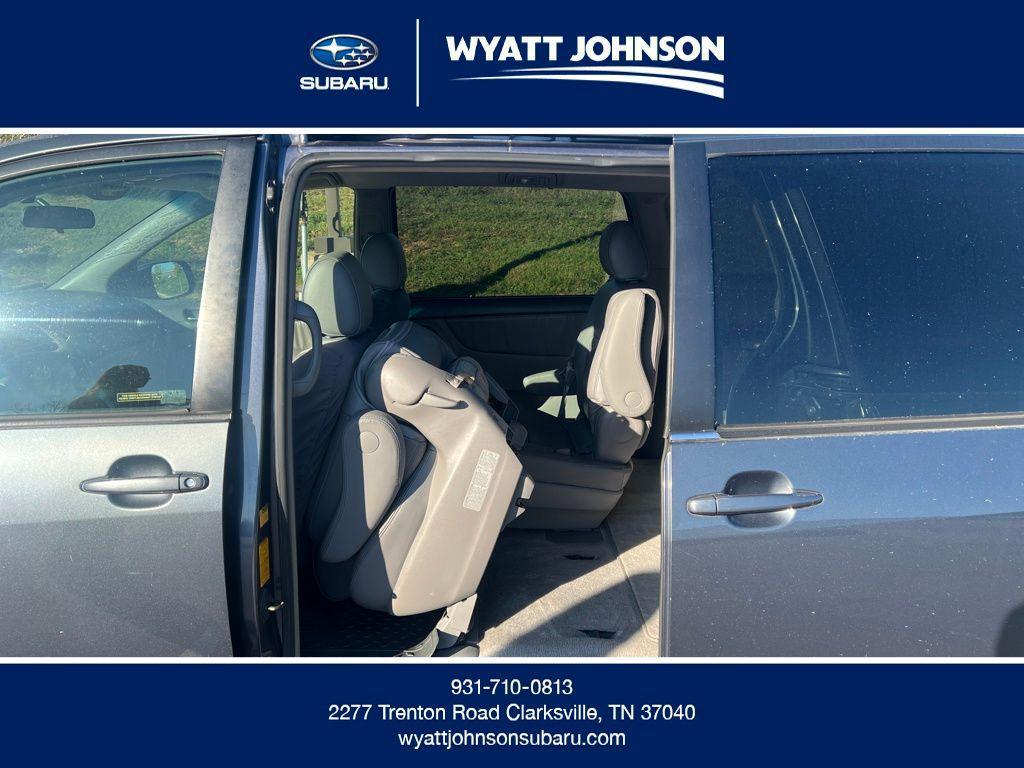used 2007 Toyota Sienna car, priced at $7,263