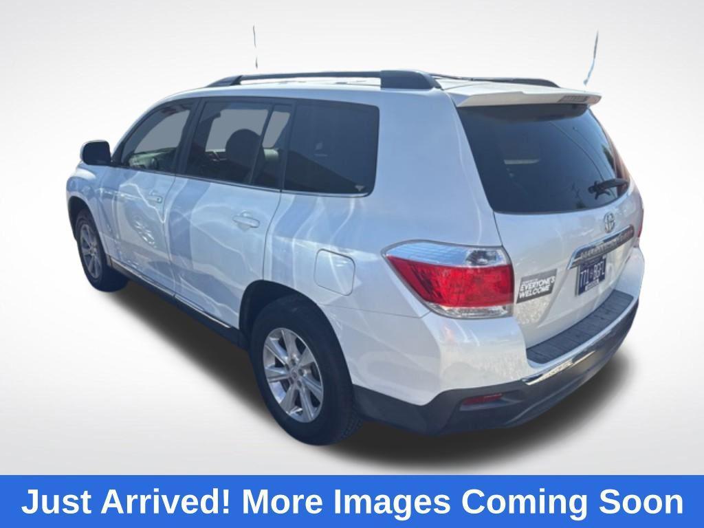 used 2013 Toyota Highlander car, priced at $10,845