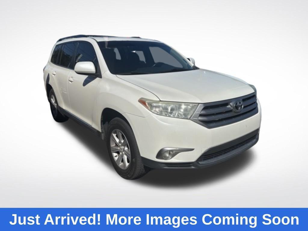 used 2013 Toyota Highlander car, priced at $10,845