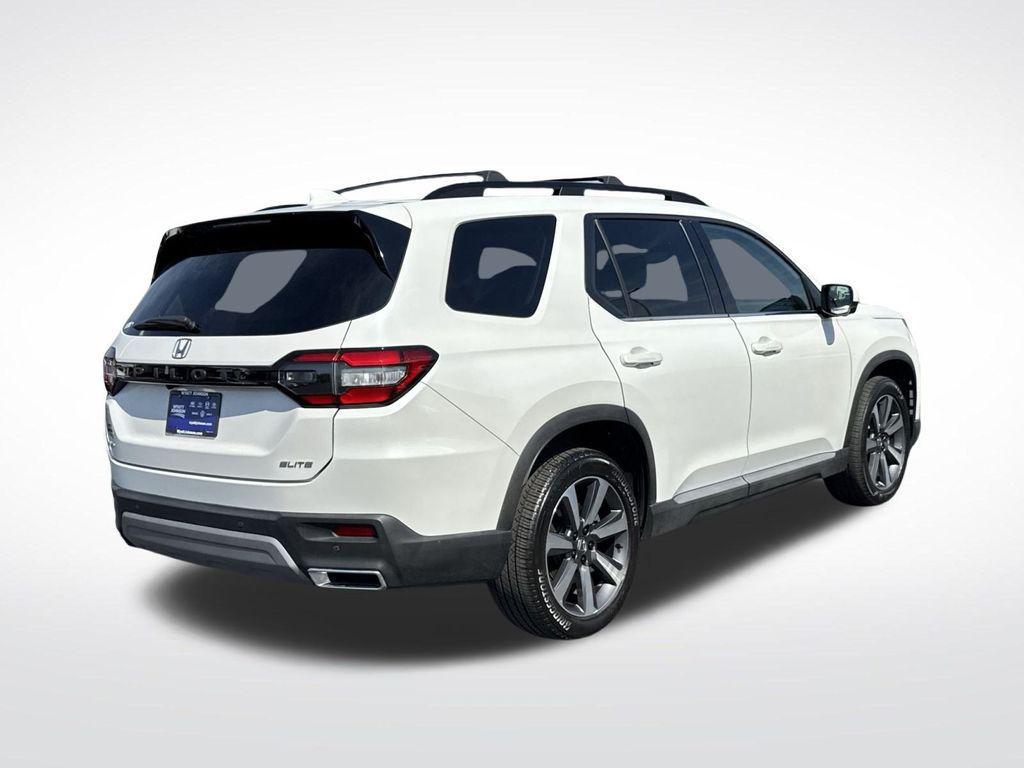 used 2023 Honda Pilot car, priced at $40,988