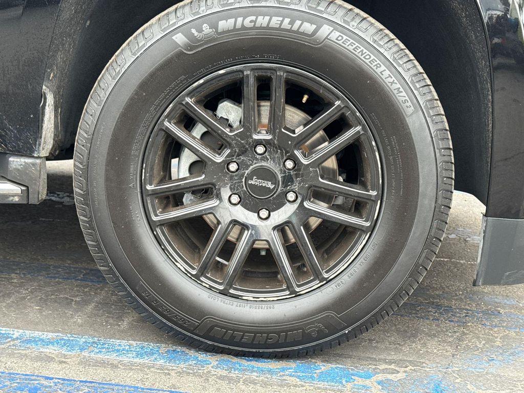 used 2019 GMC Yukon car, priced at $23,680