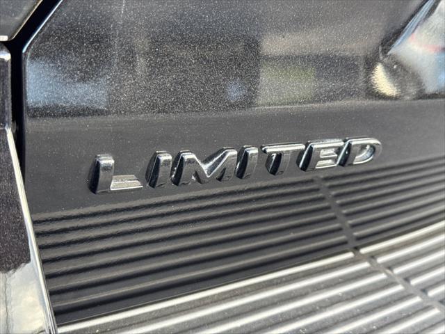 used 2021 Ford Expedition car, priced at $35,488