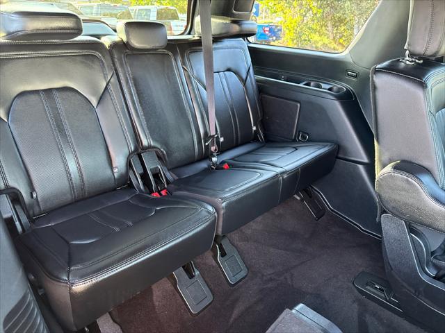 used 2021 Ford Expedition car, priced at $31,988