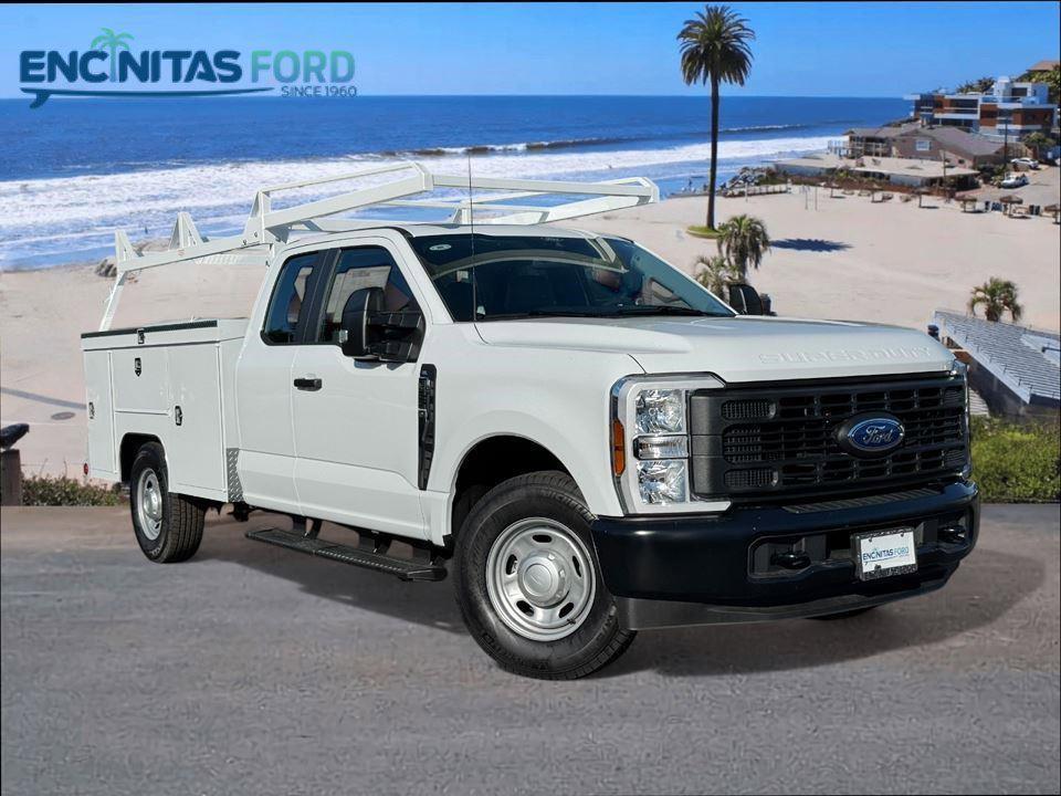 new 2025 Ford F-250 car, priced at $47,720