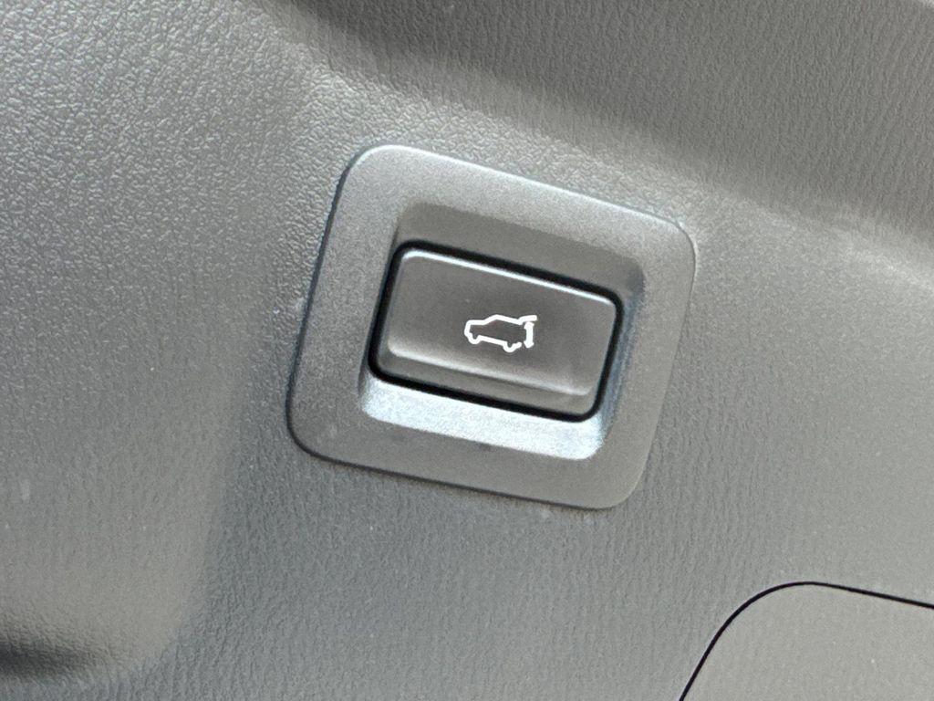used 2021 Mazda CX-9 car, priced at $22,188