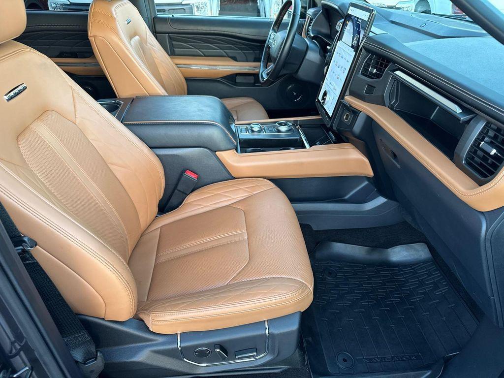 used 2023 Ford Expedition car, priced at $60,880