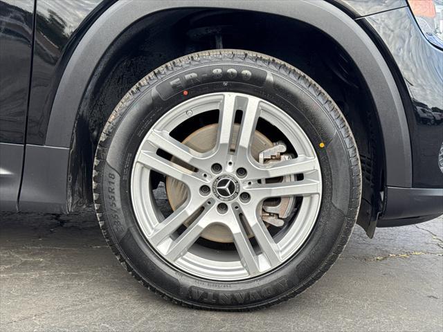 used 2023 Mercedes-Benz GLB 250 car, priced at $31,990