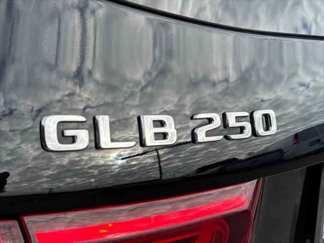 used 2023 Mercedes-Benz GLB 250 car, priced at $31,990