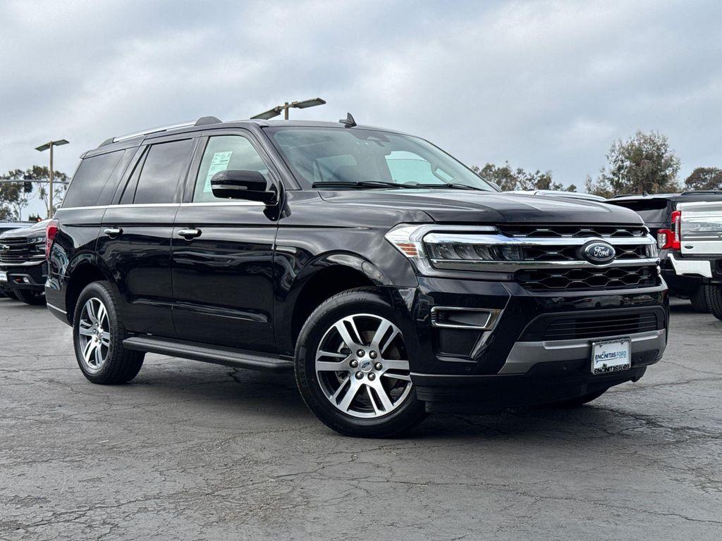used 2024 Ford Expedition car, priced at $48,780