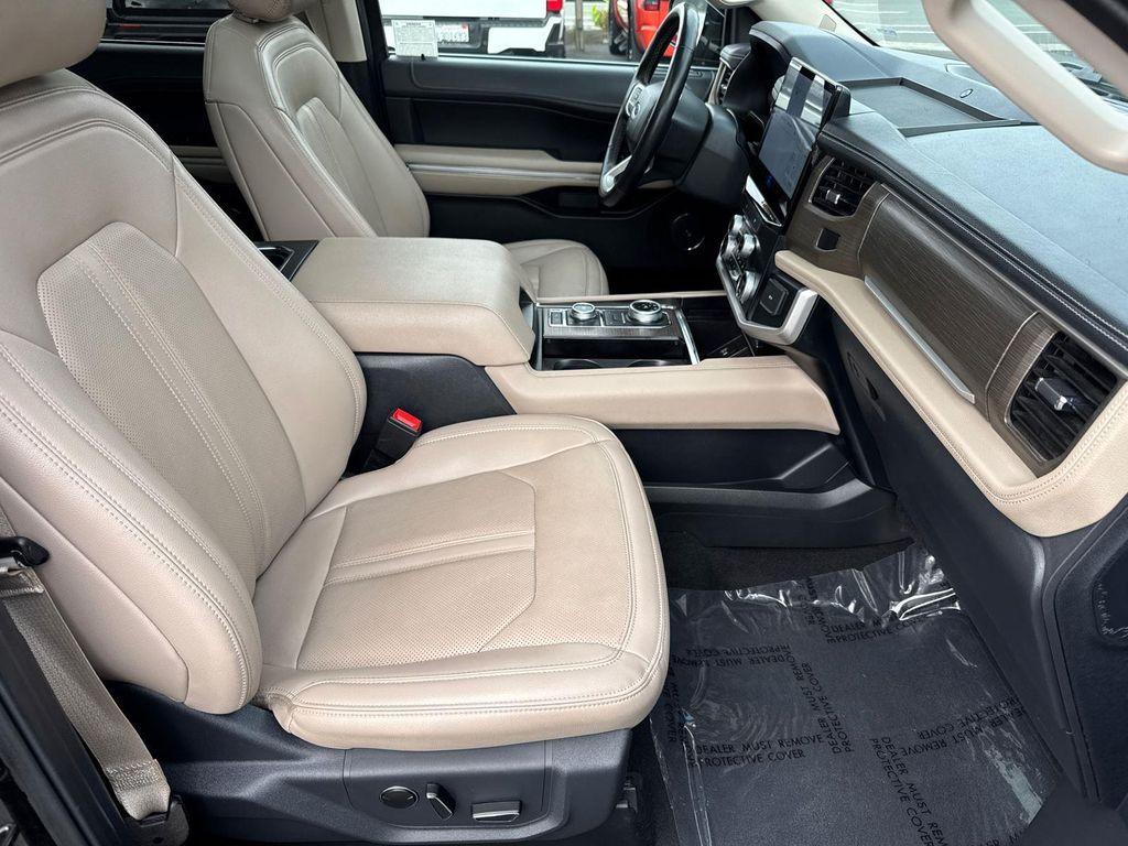 used 2024 Ford Expedition car, priced at $48,780