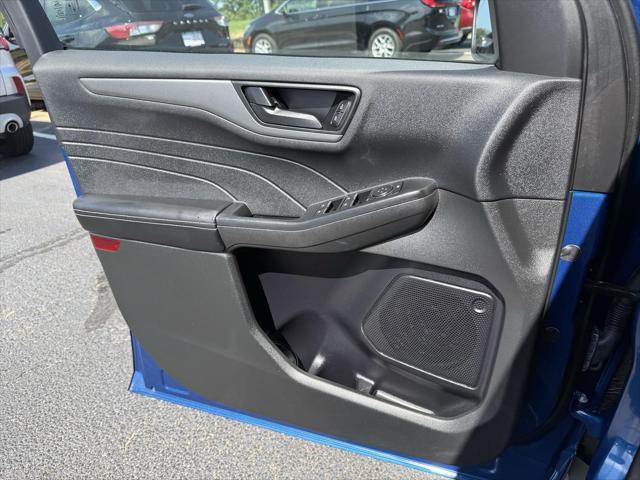 used 2023 Ford Escape car, priced at $25,868
