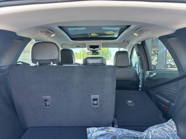 new 2025 Ford Escape PHEV car, priced at $37,731