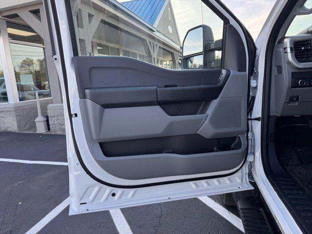 new 2024 Ford F-450 car, priced at $65,714