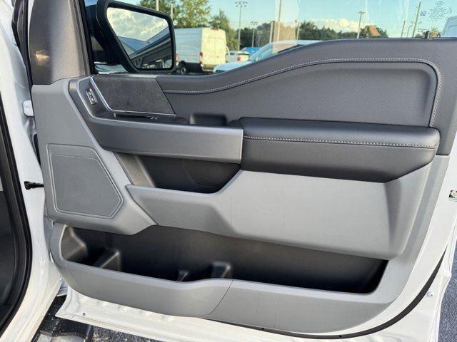new 2024 Ford F-150 car, priced at $52,406