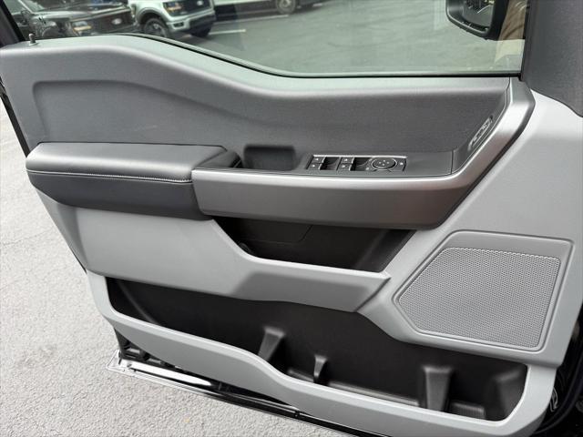 new 2025 Ford F-250 car, priced at $70,100