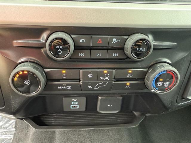new 2025 Ford F-250 car, priced at $70,100