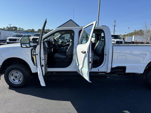 new 2024 Ford F-250 car, priced at $56,040