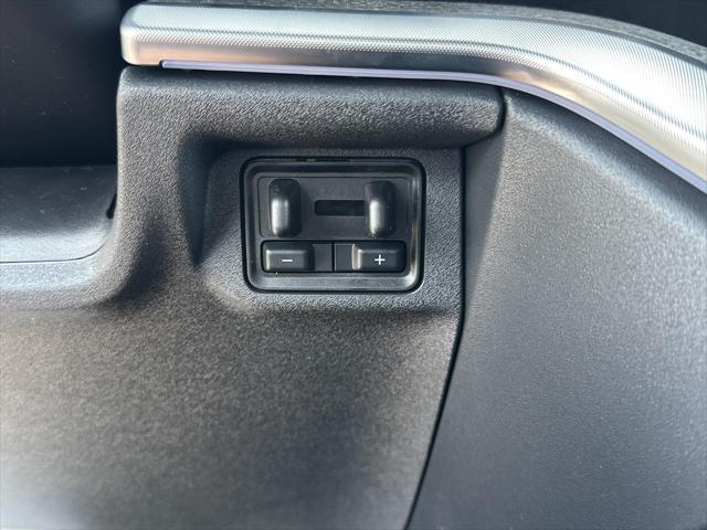 new 2025 Ford Expedition car, priced at $82,913