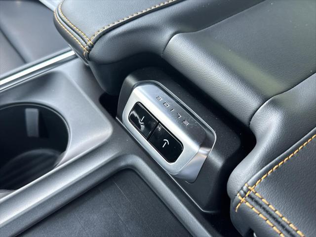 new 2025 Ford Expedition car, priced at $82,913