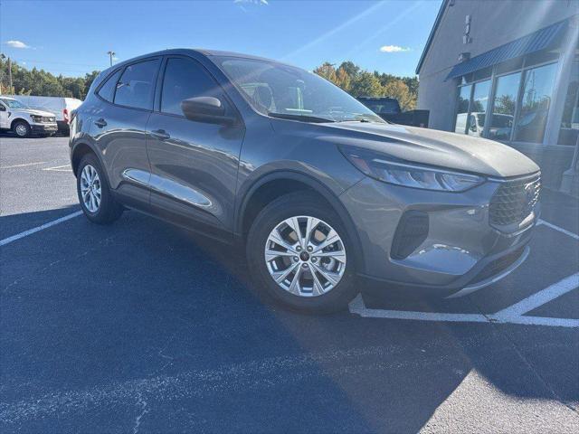 new 2025 Ford Escape car, priced at $29,250