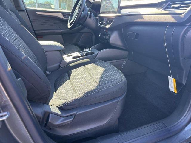 new 2025 Ford Escape car, priced at $29,250