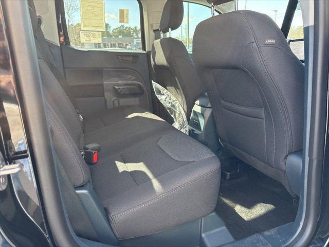 new 2025 Ford Maverick car, priced at $31,178