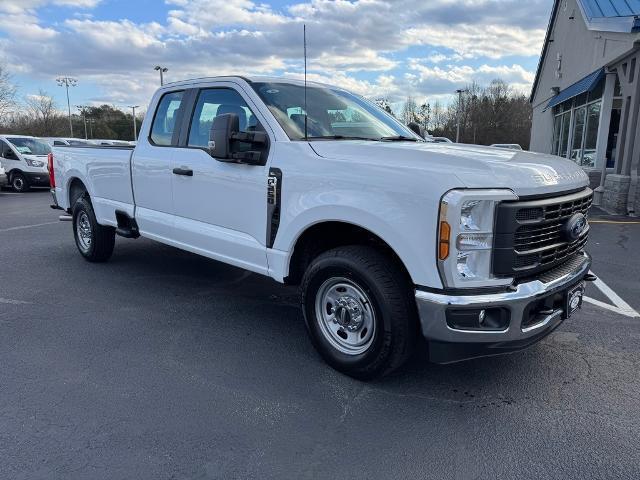 new 2025 Ford F-250 car, priced at $52,573