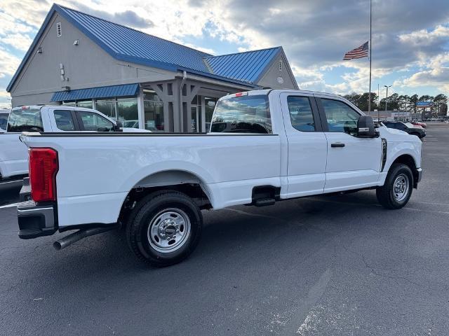 new 2025 Ford F-250 car, priced at $52,573