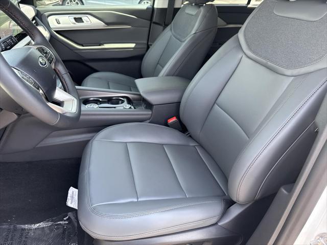 new 2025 Ford Explorer car, priced at $41,913