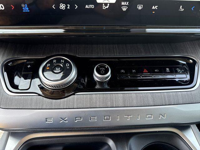 new 2025 Ford Expedition car, priced at $89,995