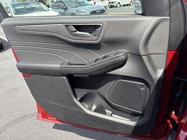 new 2025 Ford Escape car, priced at $31,995