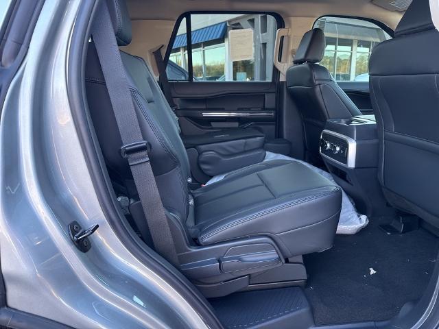 new 2024 Ford Expedition car, priced at $57,913