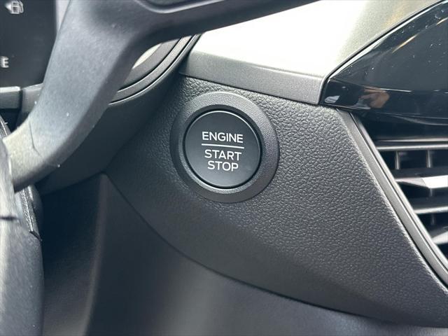 new 2025 Ford Escape car, priced at $27,459