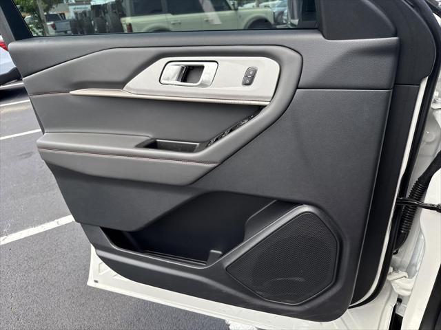 new 2025 Ford Explorer car, priced at $40,007