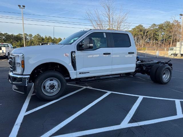 new 2025 Ford F-350 car, priced at $74,518