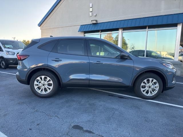 new 2025 Ford Escape car, priced at $30,558