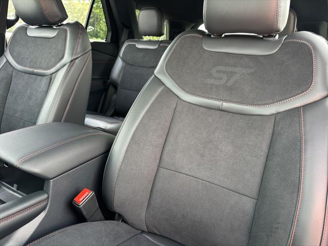 new 2025 Ford Explorer car, priced at $55,465