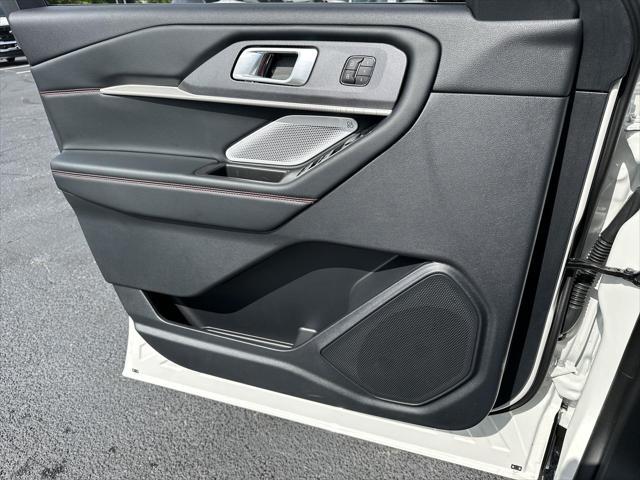new 2025 Ford Explorer car, priced at $55,465